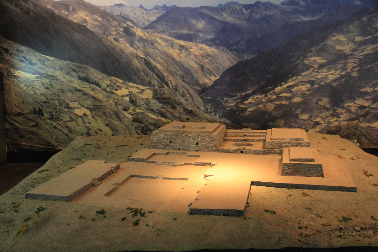 Chavin de Huantar: Modell der Tempelanlage