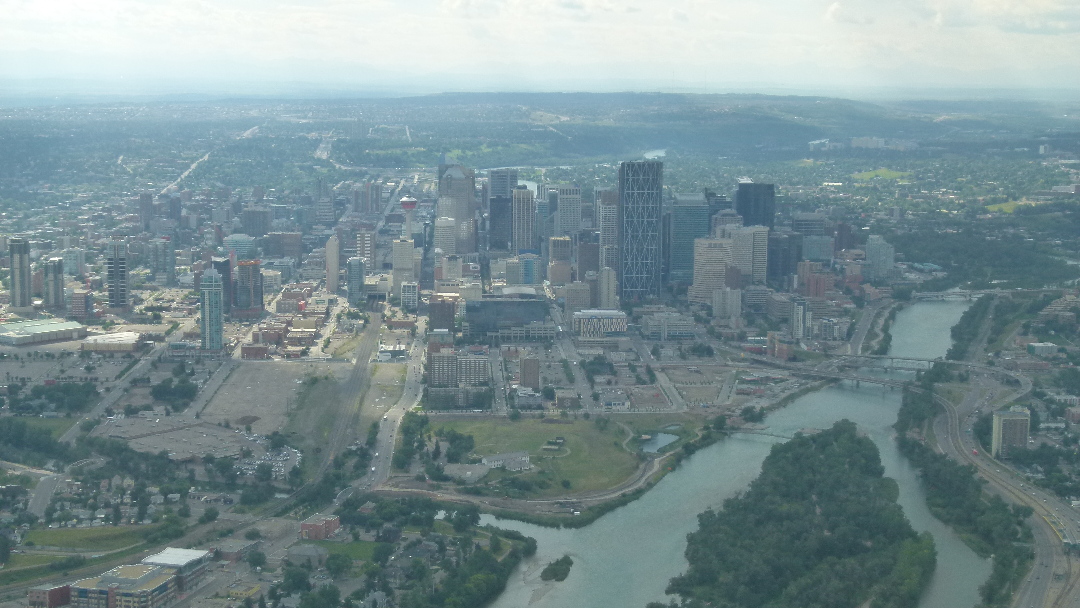 Calgary Skyline: Vom Flugzeug aus fotografiert