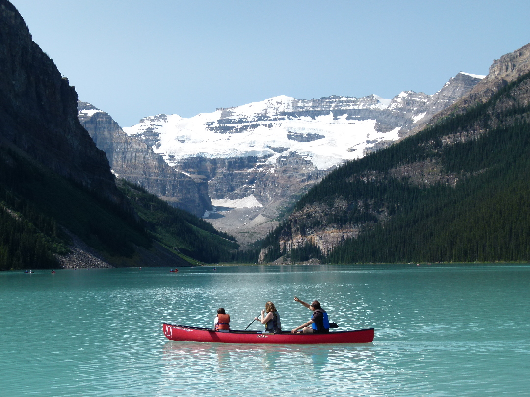 Paddeln am Lake Louise.