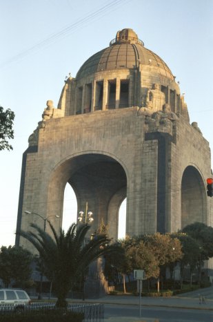 Monument a la Revolucin